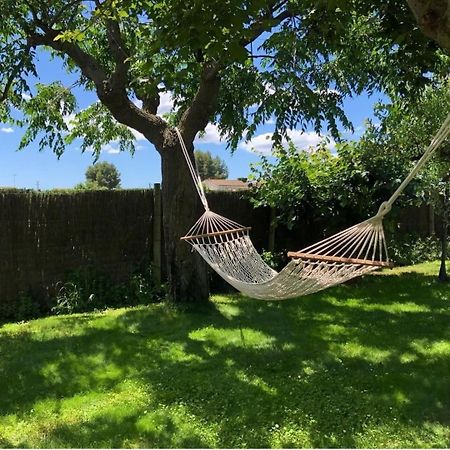 Apartment With Private Pool And Garden San Martin Sarroca Luaran gambar