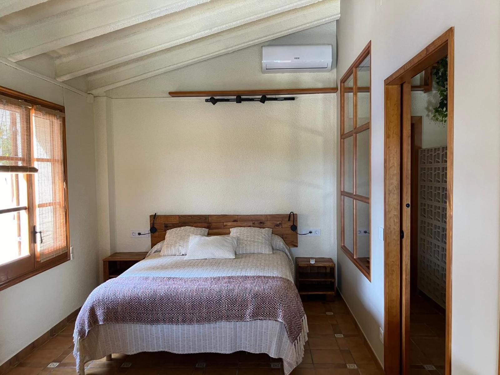 Apartment With Private Pool And Garden San Martin Sarroca Luaran gambar